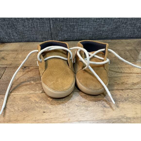 BABY SUEDE CAMEL PIERRE SHOES - Size 4 - Ships Free - Picture 4 of 7